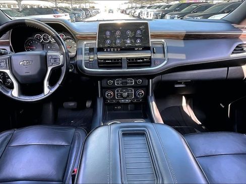 Used 2021 Chevrolet Tahoe Z71 w/ Rear Media and Nav Package AWD/4WD image 17