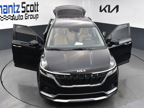 Certified 2024 Kia Carnival LX image 29