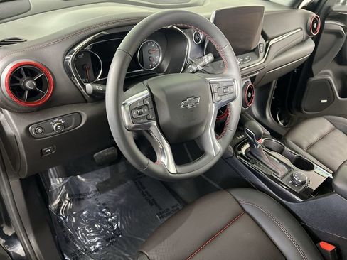 Used 2025 Chevrolet Blazer RS w/ Driver Confidence II Package image 11
