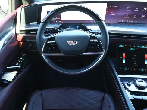 Used 2026 Cadillac Escalade Sport w/ LPO, Floor Liner Package image 16