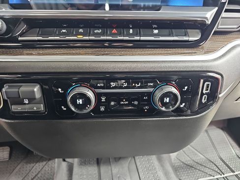 Certified 2026 Chevrolet Silverado 1500 LT image 28