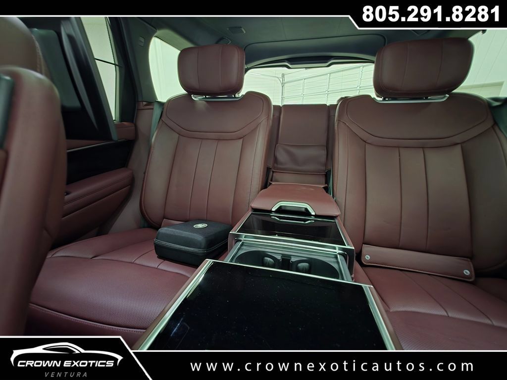 Used 2025 Land Rover Range Rover Autobiography AWD/4WD image 25