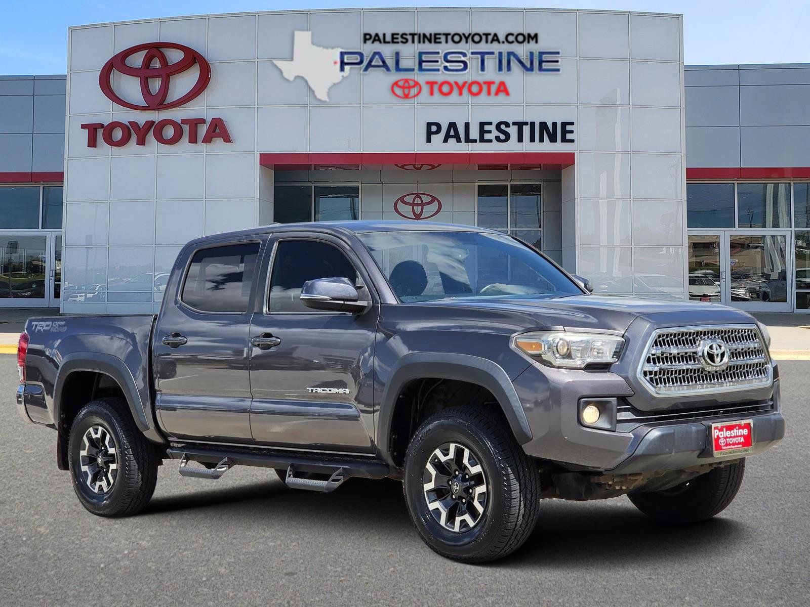 Used 2017 Toyota Tacoma TRD Off-Road w/ Tow Package RWD image 1