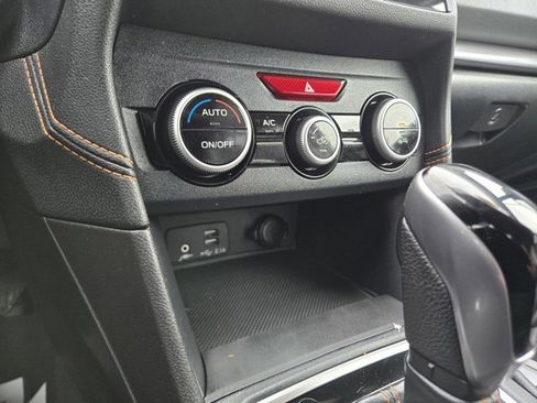 Used 2022 Subaru Crosstrek 2.5i Limited w/ Popular Package #3 image 11