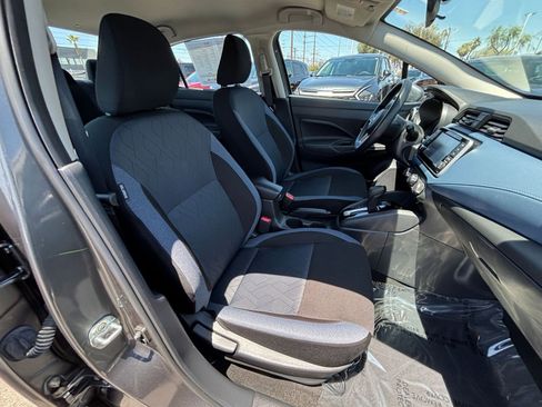 Used 2025 Nissan Versa SV FWD image 34