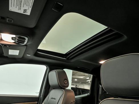 New 2026 GMC Canyon Denali image 8