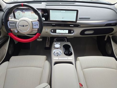 Used 2023 Genesis GV60 Advanced image 30