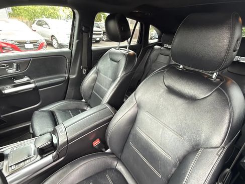 Used 2021 Mercedes-Benz GLA 250 4MATIC image 16