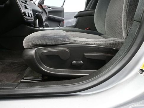 Used 2011 Chevrolet Impala LS FWD image 19