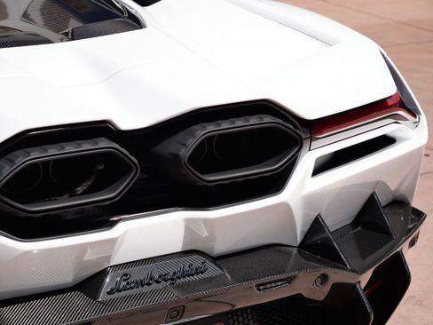 Used 2024 Lamborghini Revuelto AWD/4WD image 12