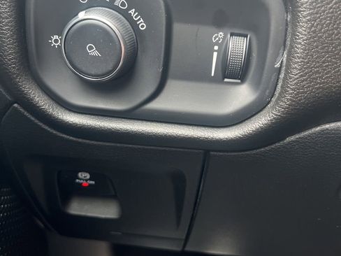 Used 2023 RAM 1500 Big Horn image 24