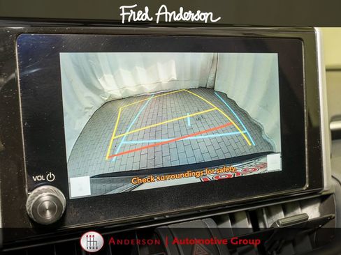 Used 2025 Toyota RAV4 LE AWD/4WD image 12