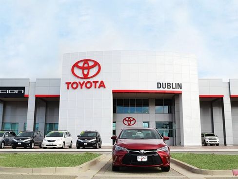 Used 2025 Toyota RAV4 XLE AWD/4WD image 36