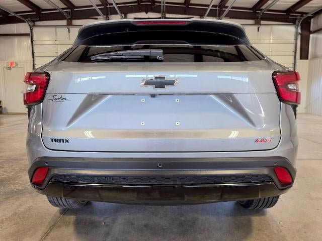Used 2025 Chevrolet Trax RS w/ Driver Confidence Package FWD image 4