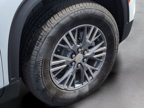 New 2026 Chevrolet Traverse LT w/ Driver Confidence Package image 10