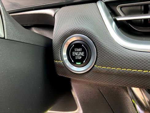 Used 2024 Chevrolet TrailBlazer ACTIV w/ Driver Confidence Package FWD image 32