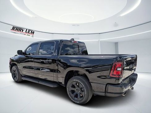New 2026 RAM 1500 Express AWD/4WD image 5