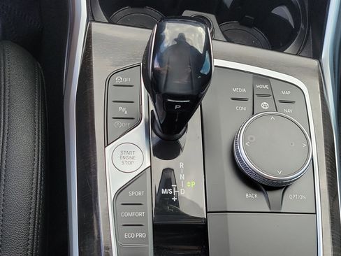 Used 2020 BMW 330i Sedan w/ Convenience Package image 26