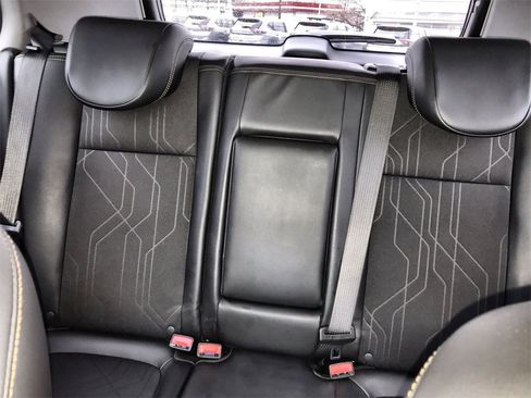 Used 2019 Chevrolet Trax LT w/ LT Convenience Package image 20