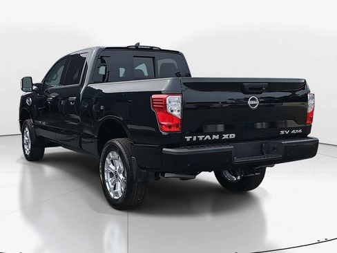 Used 2024 Nissan Titan SV w/ SV Convenience Package image 7
