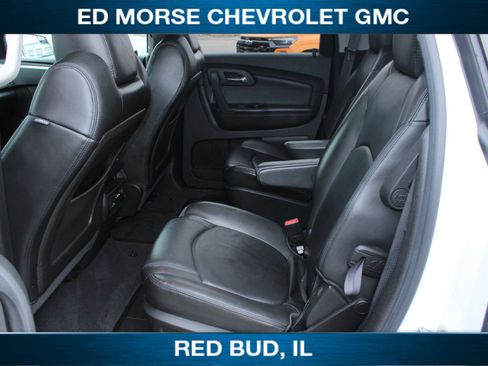 Used 2011 Chevrolet Traverse LT w/ Personal Connectivity Package FWD image 16