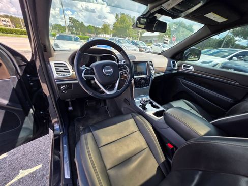 Used 2014 Jeep Grand Cherokee Overland w/ Advanced Technology Group RWD image 13