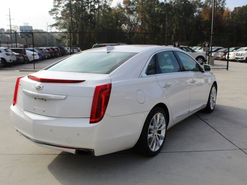 Used 2016 Cadillac XTS Luxury image 21