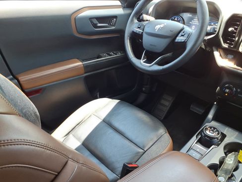 Used 2021 Ford Bronco Sport Outer Banks AWD/4WD image 16