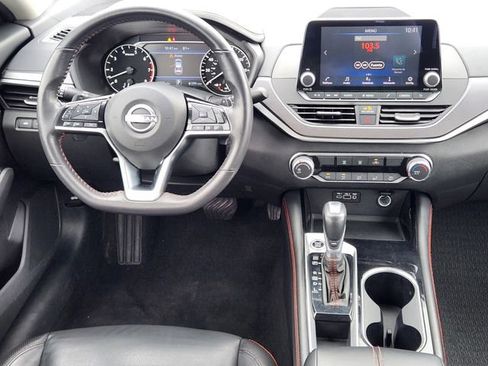 Used 2023 Nissan Altima 2.5 SR FWD image 29