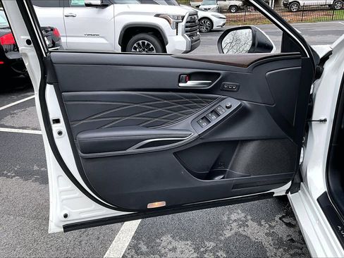 Used 2021 Toyota Avalon Limited w/ Advanced Safety Package image 22