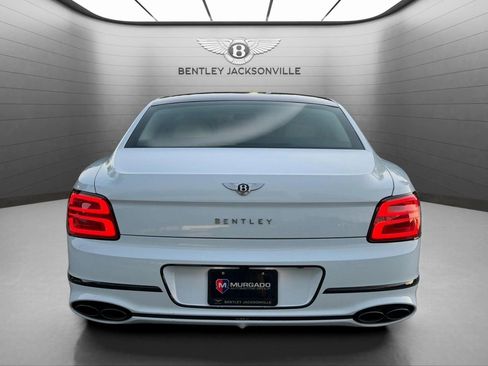 Certified 2024 Bentley Flying Spur V8 image 13