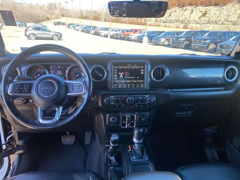 Used 2023 Jeep Wrangler Sahara image 13