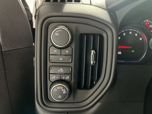 New 2026 Chevrolet Silverado 2500 Custom w/ Custom Convenience Package AWD/4WD image 27