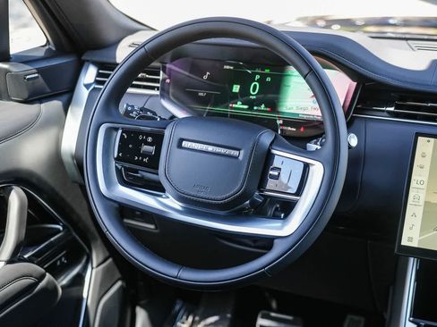 New 2026 Land Rover Range Rover SE AWD/4WD image 14