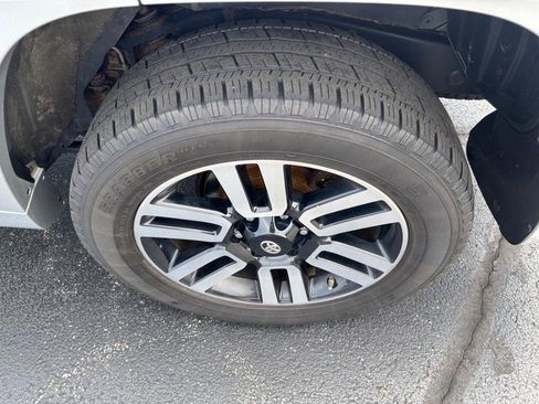 Certified 2019 Toyota 4Runner Limited AWD/4WD image 8