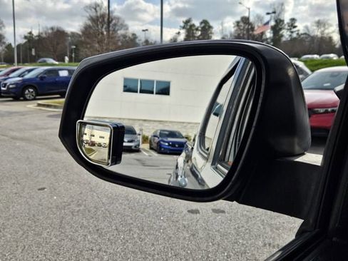 Used 2020 Toyota Tacoma SR5 image 34