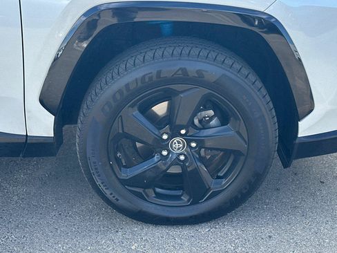 Used 2019 Toyota RAV4 XSE w/ Carpet Mat Package AWD/4WD image 4