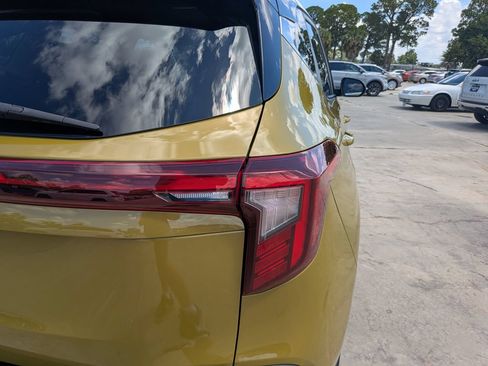 Certified 2024 Kia Seltos S FWD image 11