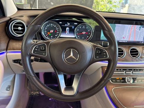 Used 2018 Mercedes-Benz E 300 image 19