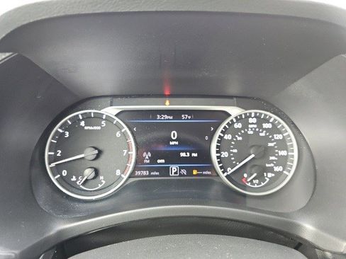 Used 2024 Nissan Sentra SV image 23