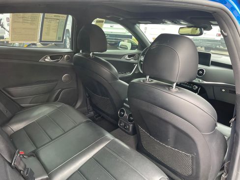 Used 2021 Kia Stinger GT2 image 26