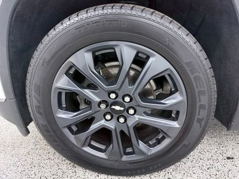 Used 2020 Chevrolet Traverse RS FWD image 14