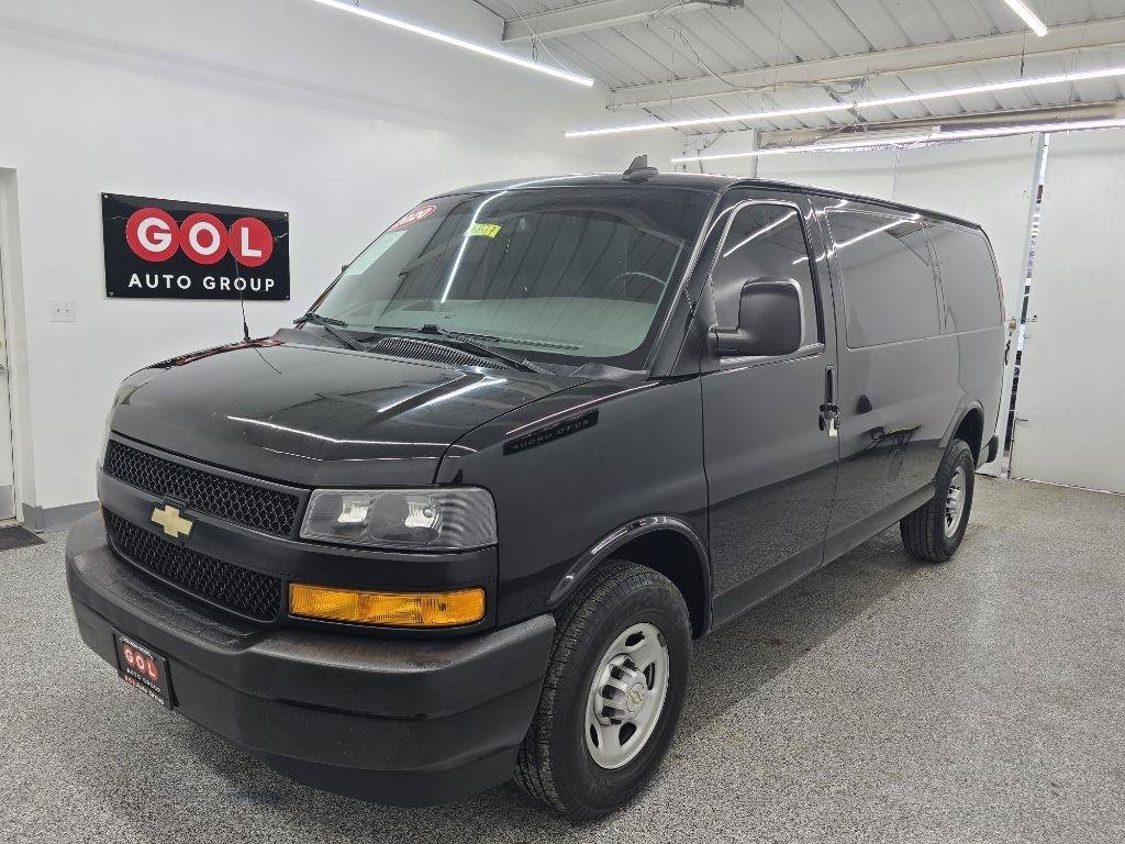 Used 2020 Chevrolet Express 2500 w/ Driver Convenience Package RWD image 3