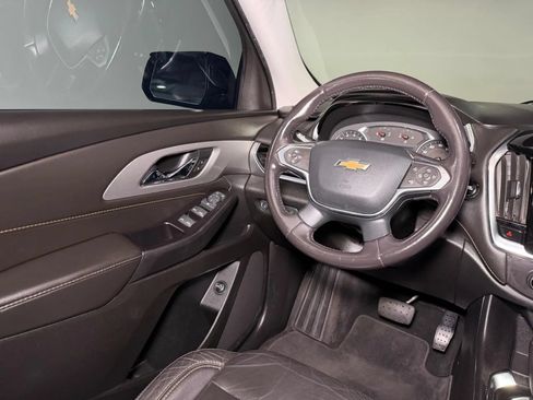 Used 2020 Chevrolet Traverse LT w/ LPO, Cargo Package FWD image 25