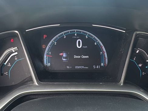 Used 2020 Honda Civic Touring image 17