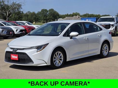 Used 2022 Toyota Corolla LE w/ LE Convenience Package FWD image 4
