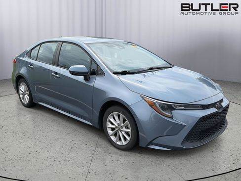Used 2022 Toyota Corolla LE w/ LE Convenience Package FWD image 6