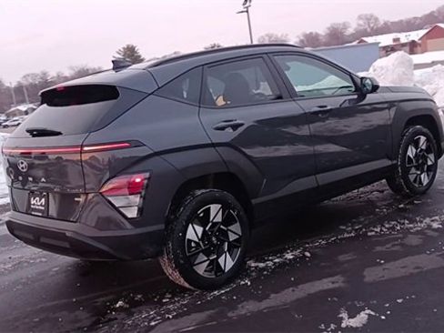 Used 2024 Hyundai Kona SEL image 2