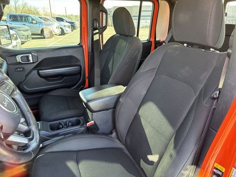 Used 2020 Jeep Gladiator Sport w/ Quick Order Package 24S image 18