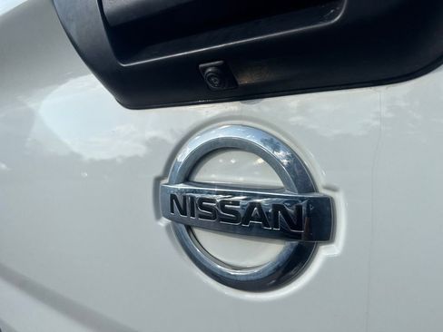 Used 2018 Nissan Titan SV AWD/4WD image 43